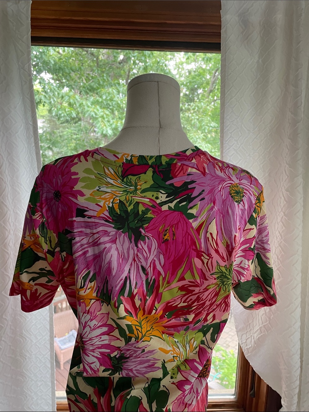 Max Mara Weekend Floral Short-Sleeve Top — Pink Multi PTP 19.5 - Picture 9 of 12